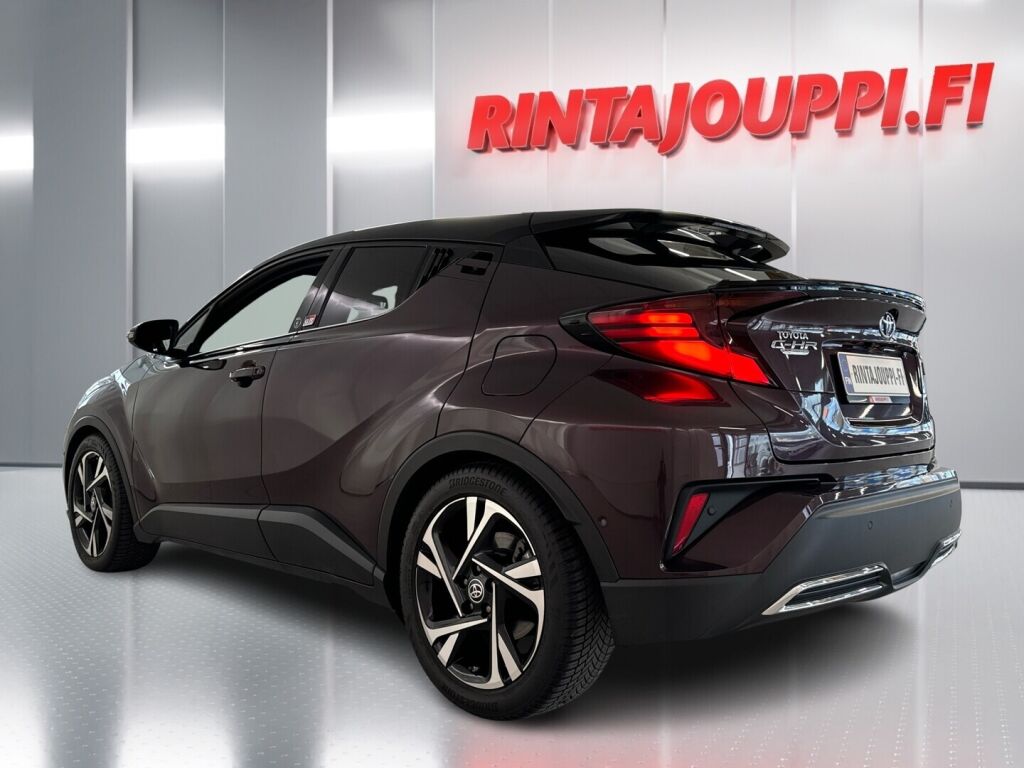 Toyota C-HR 2022 Violetti