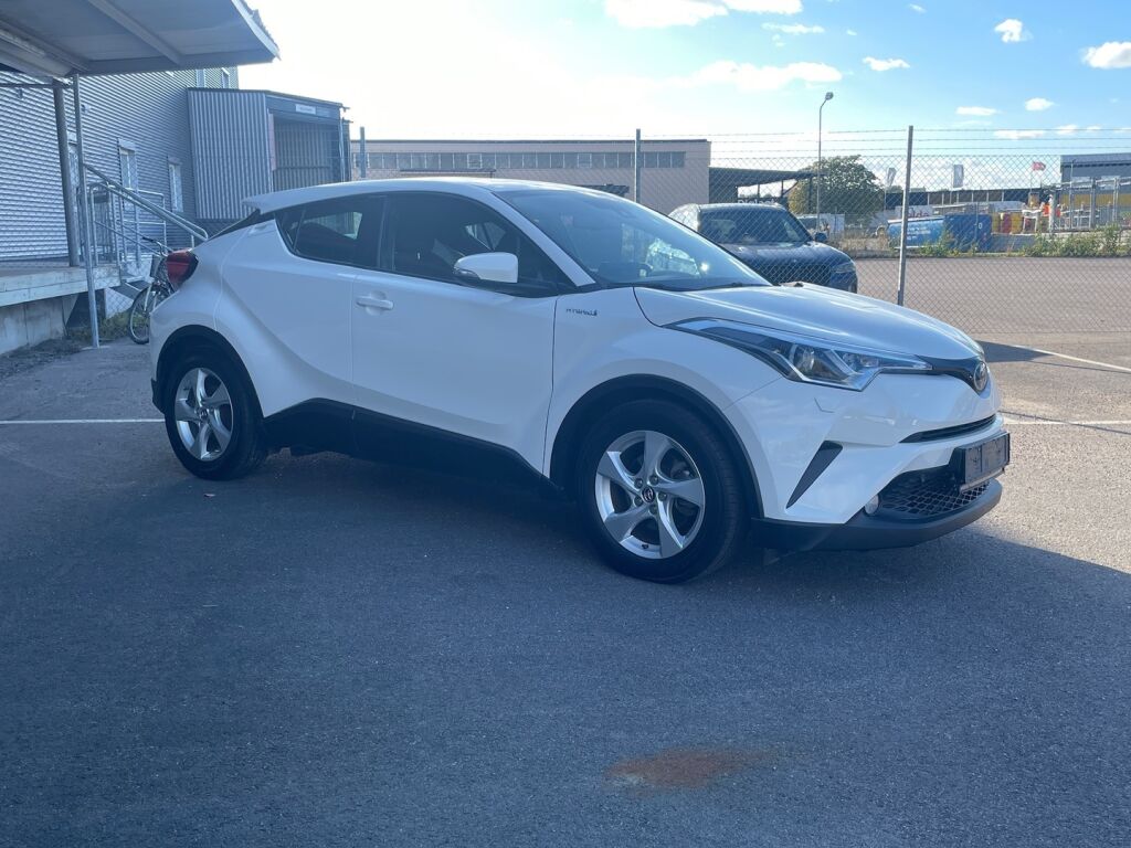 Toyota C-HR 2017 Valkoinen