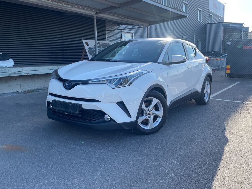 Toyota C-HR 2017 Valkoinen