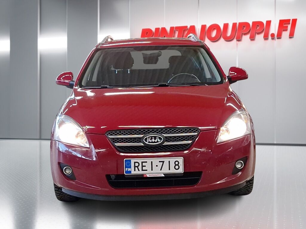 Kia Ceed 2009 Punainen