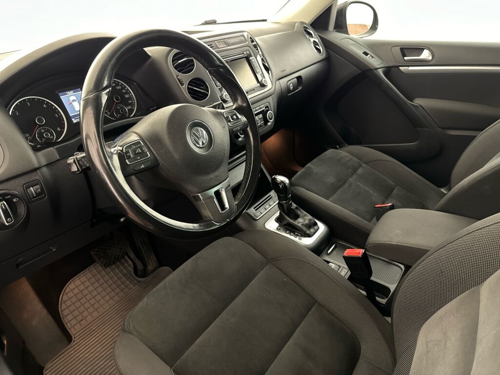 Volkswagen Tiguan 2012 Musta