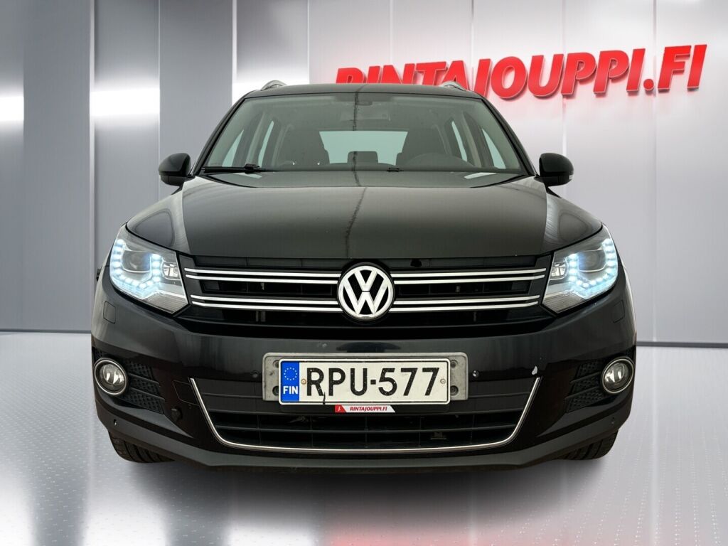 Volkswagen Tiguan 2012 Musta