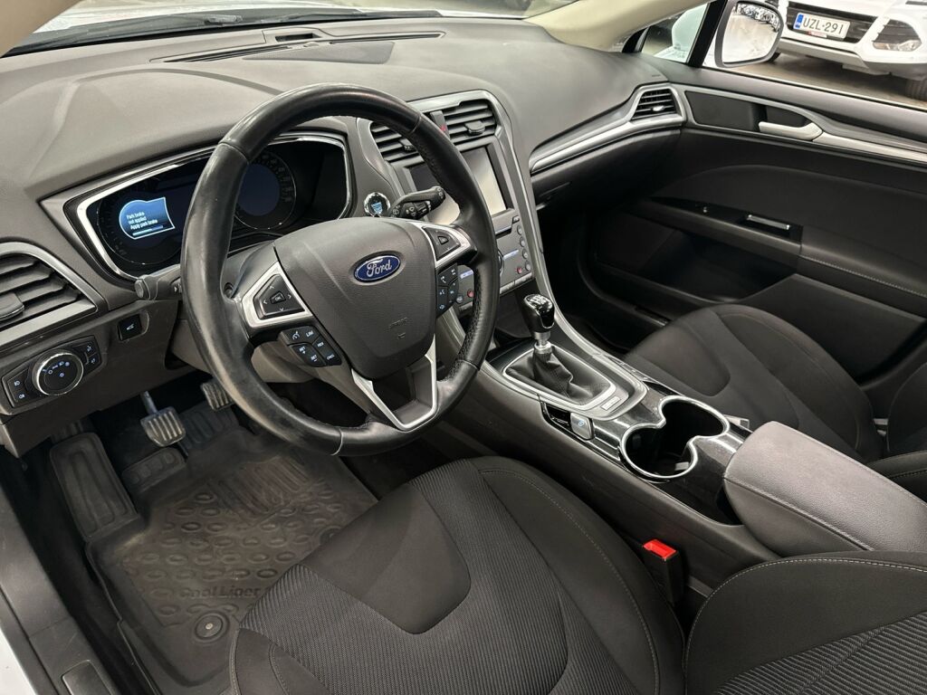 Ford Mondeo 2015 Valkoinen