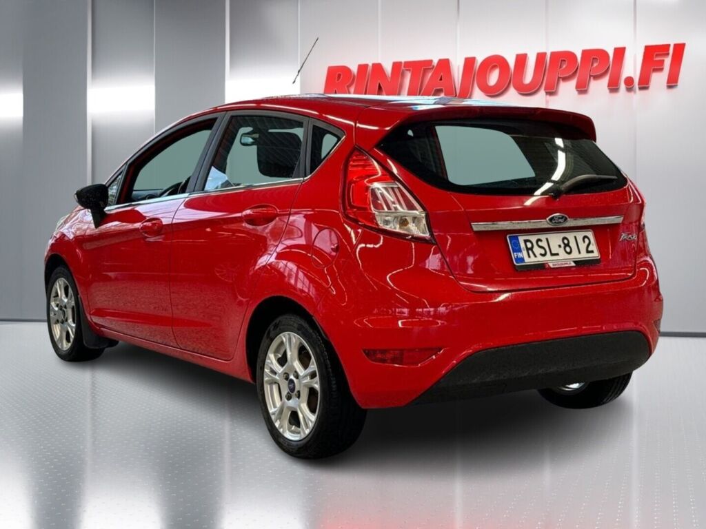 Ford Fiesta 2016 Punainen