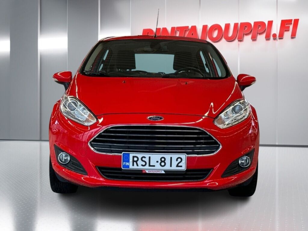 Ford Fiesta 2016 Punainen