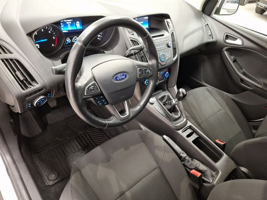 Ford Focus 2016 Valkoinen