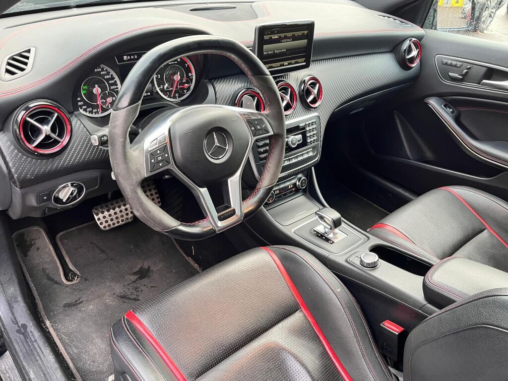 Mercedes-Benz A 45 AMG 2013 Met.Musta