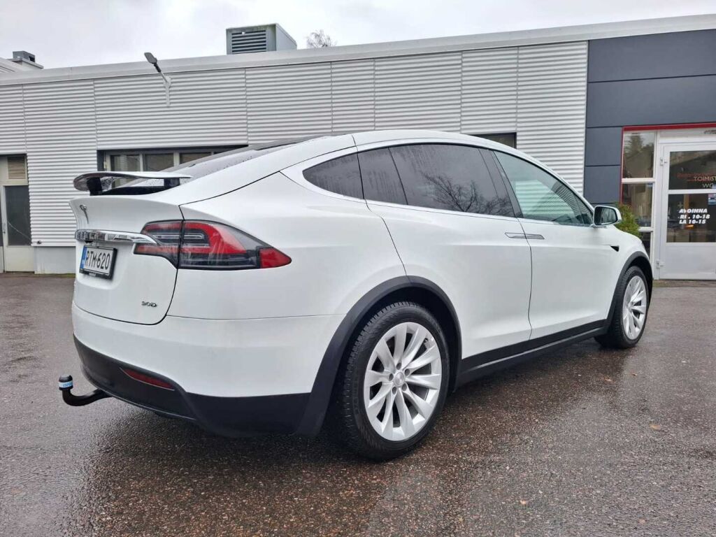 Tesla Model X 2017 Valkoinen