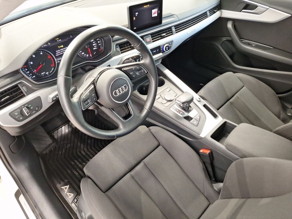 Audi A4 2018 Valkoinen