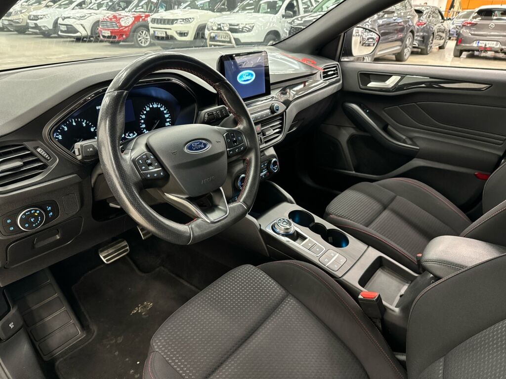 Ford Focus 2019 Sininen