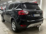 Ford Kuga 2011 Musta