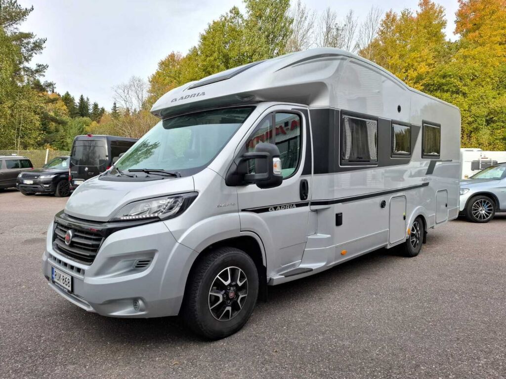 Adria Matrix Supreme 670 SLT 2020 Harmaa