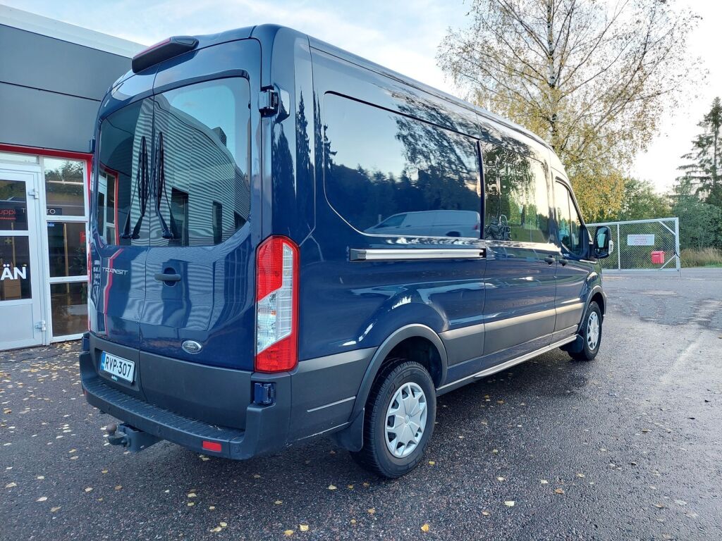 Ford Transit 2021 Sininen