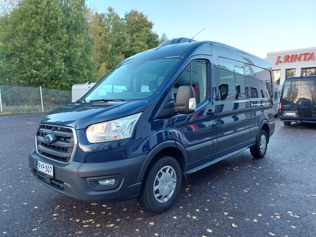 Ford Transit 2021 Sininen