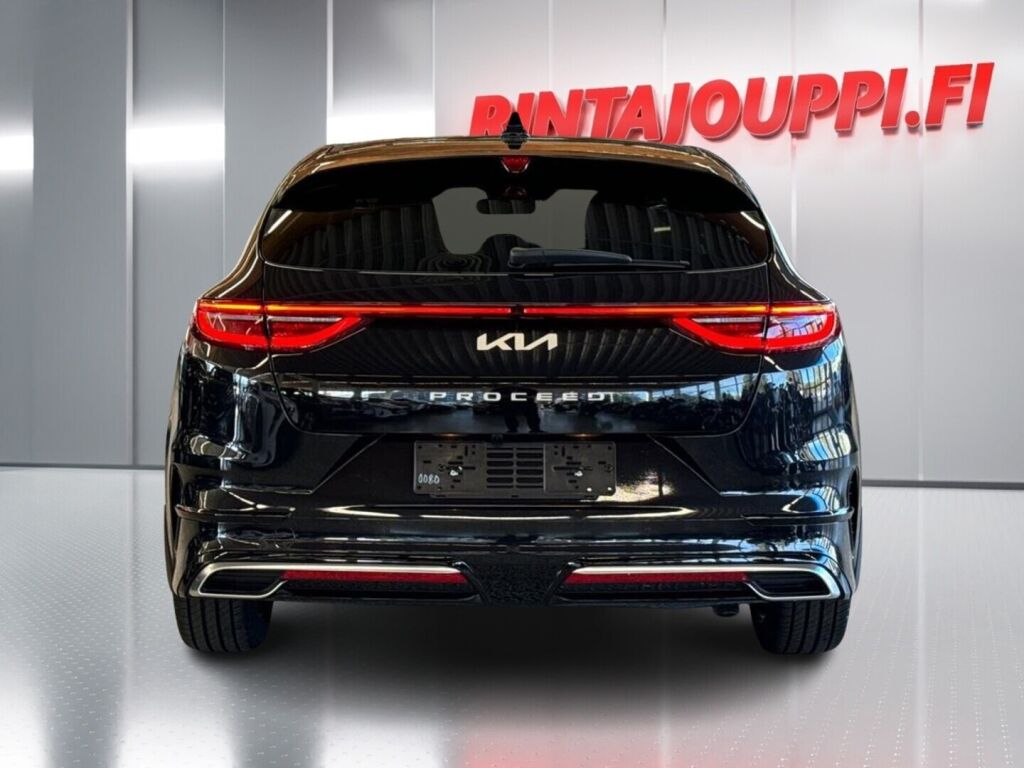 Kia ProCeed 2025 Musta