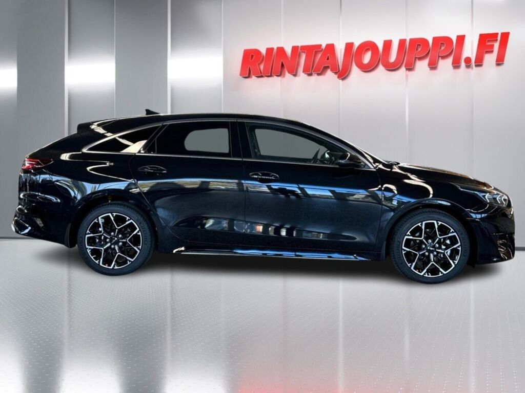 Kia ProCeed 2025 Musta