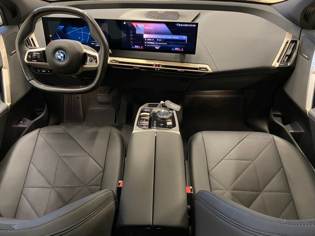 BMW iX 2023 