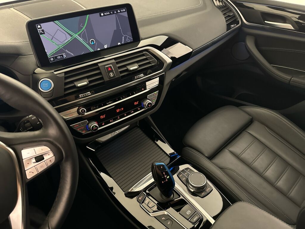 BMW iX3 2021 