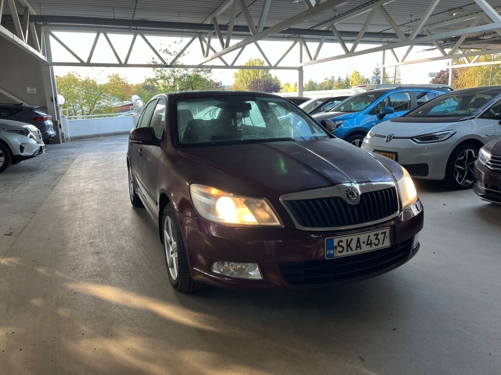 Skoda Octavia 2010 Punainen