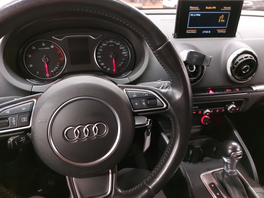 Audi A3 2015 Sininen