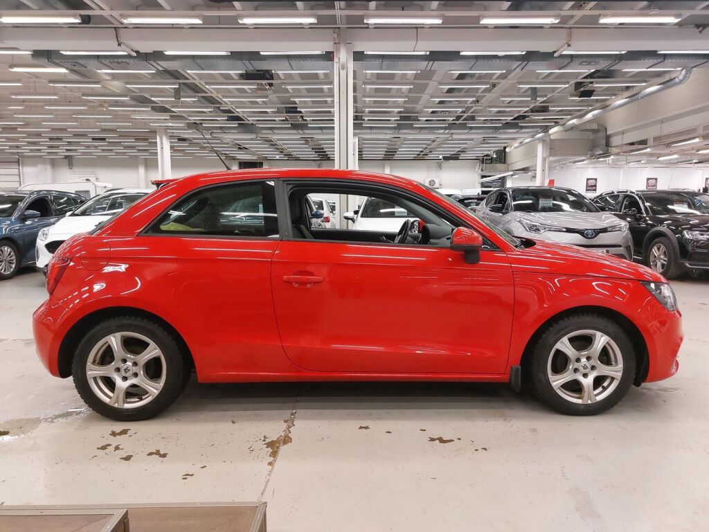 Audi A1 2011 Punainen