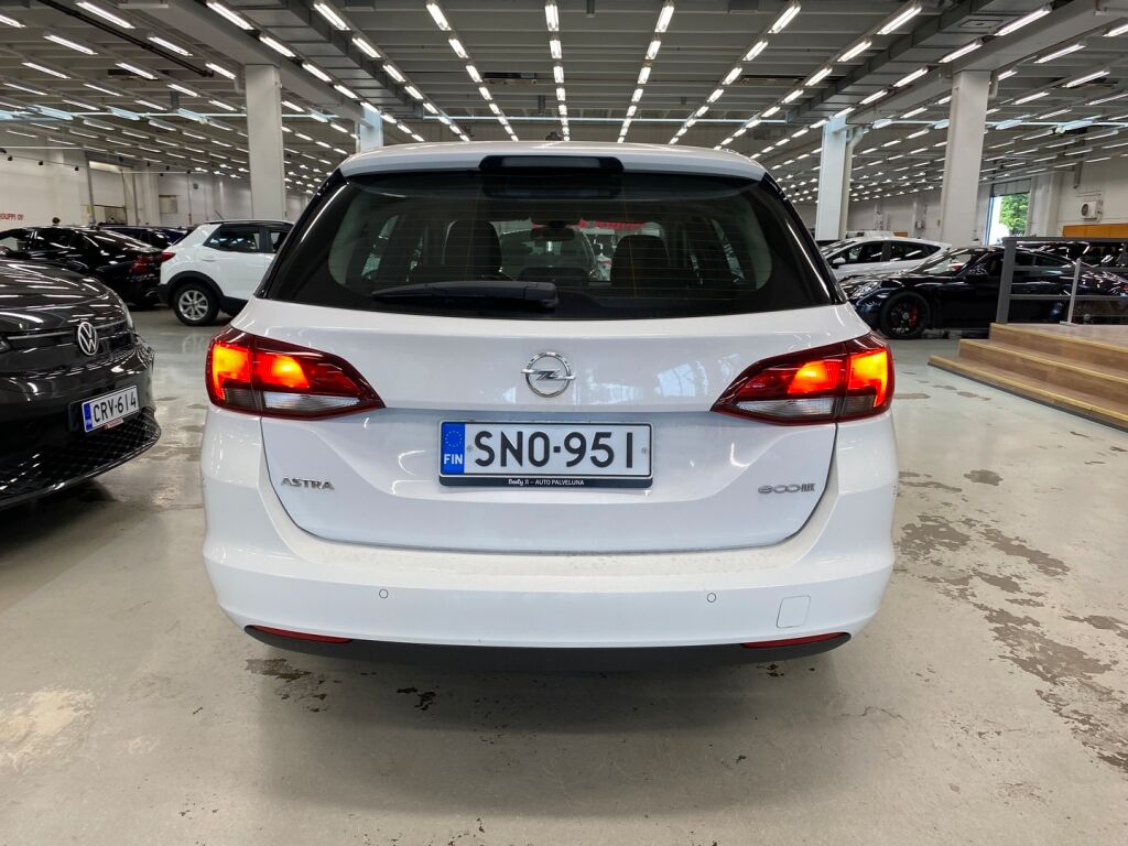 Opel Astra 2016 Valkoinen