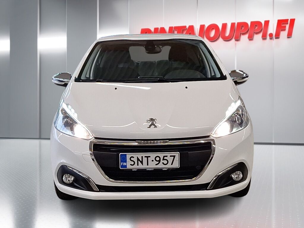 Peugeot 208 2016 Valkoinen