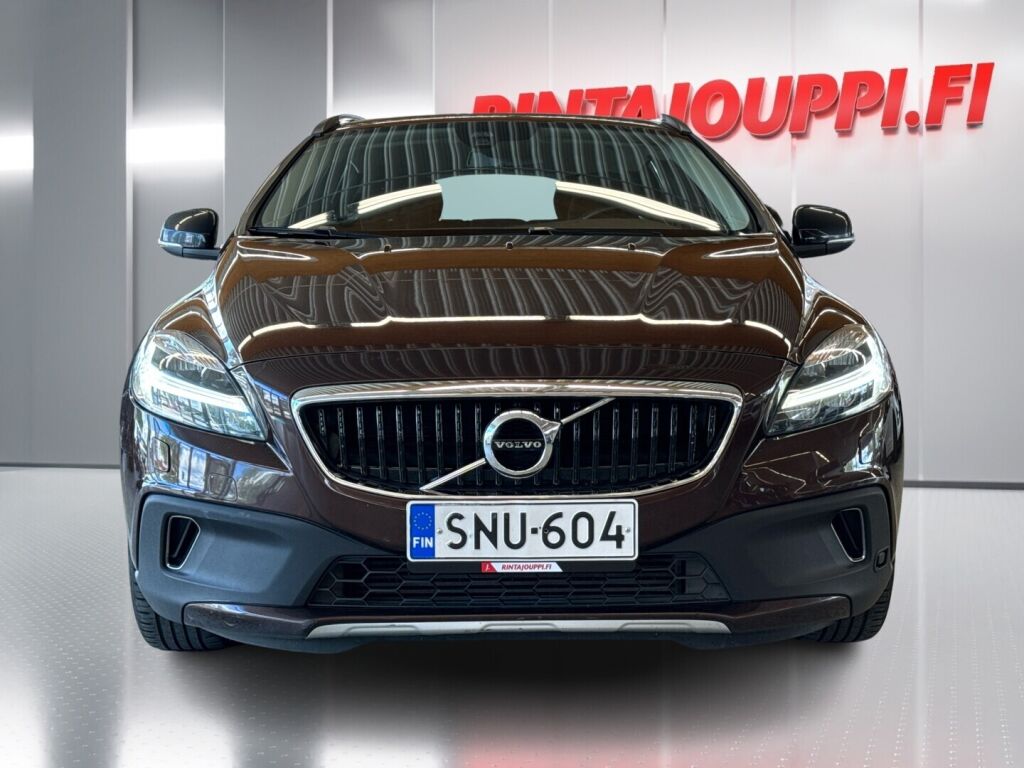 Volvo V40 Cross Country 2017 Punainen