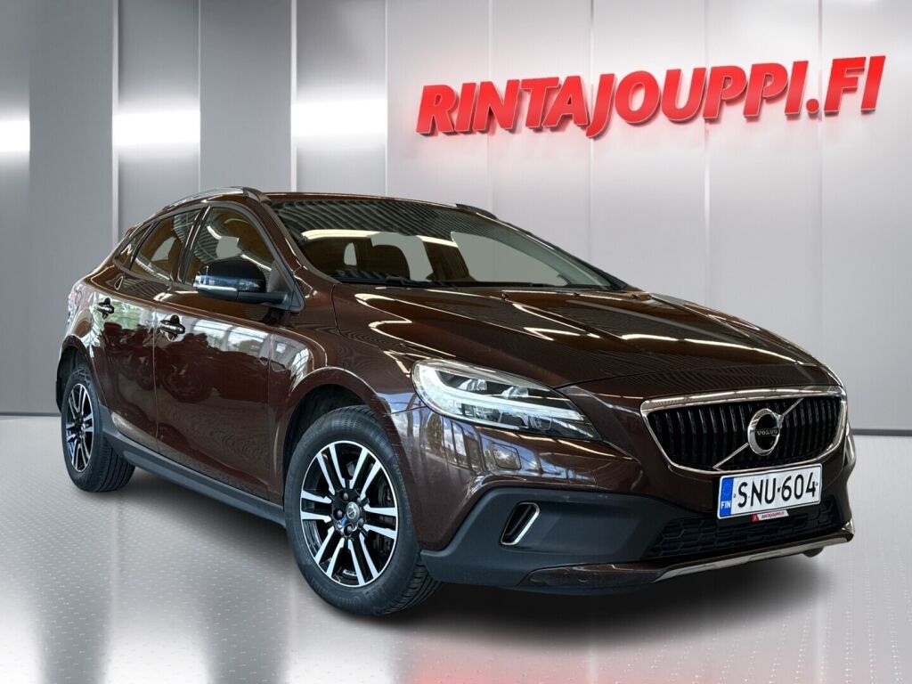 Volvo V40 Cross Country 2017 Punainen