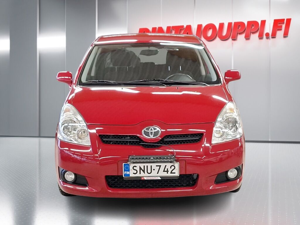 Toyota Corolla Verso 2008 Punainen