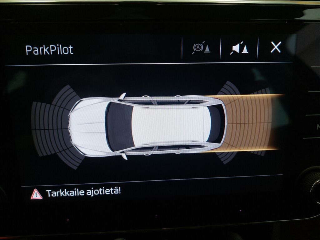 Skoda Superb 2018 Sininen