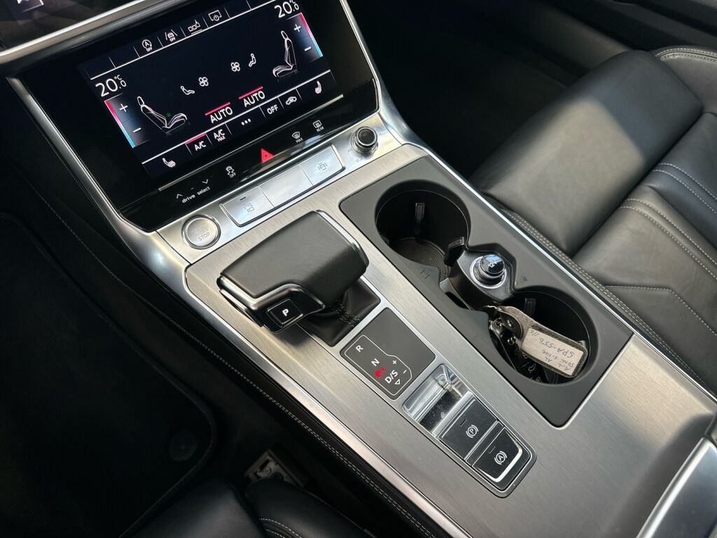 Audi A6 2019 Valkoinen