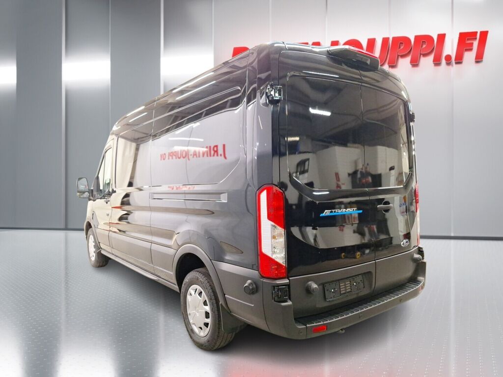 Ford Transit 2024 