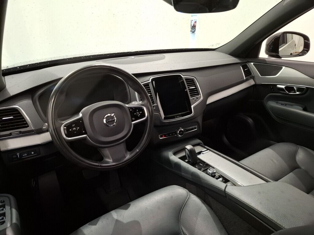 Volvo XC90 2021 