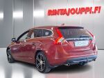 Volvo V60 2010 Punainen