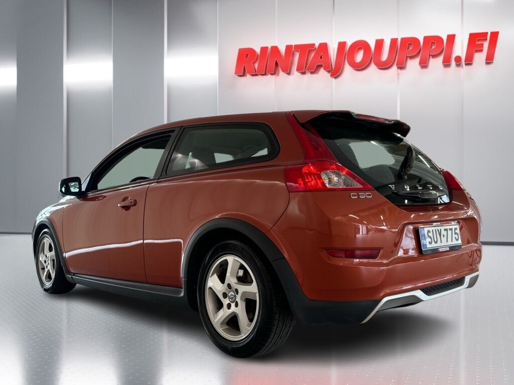 Volvo C30 2010 Oranssi