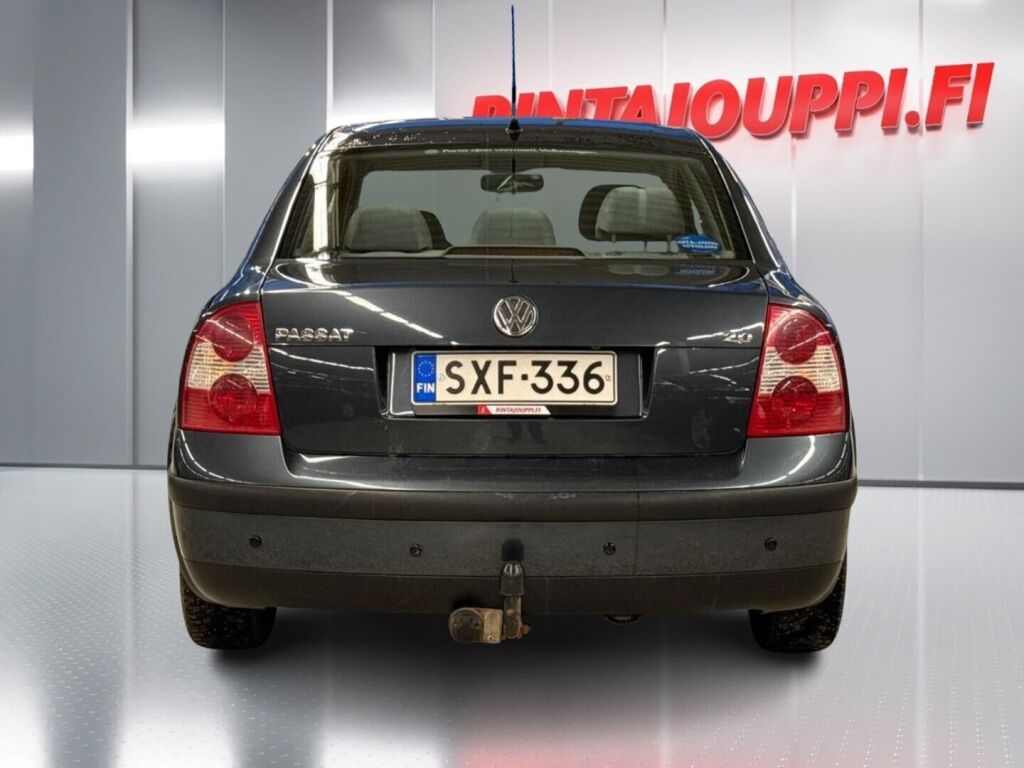 Volkswagen Passat 2004 Harmaa