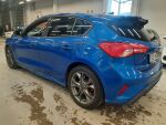 Ford Focus 2021 Sininen