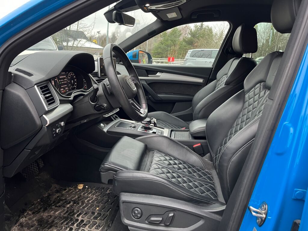 Audi Q5 2019 Sininen