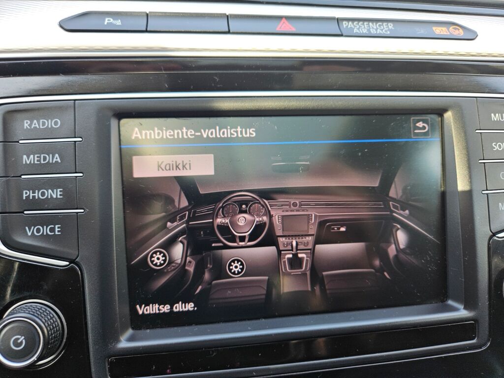 Volkswagen Passat 2016 Sininen