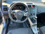 Toyota Auris 2010 Sininen