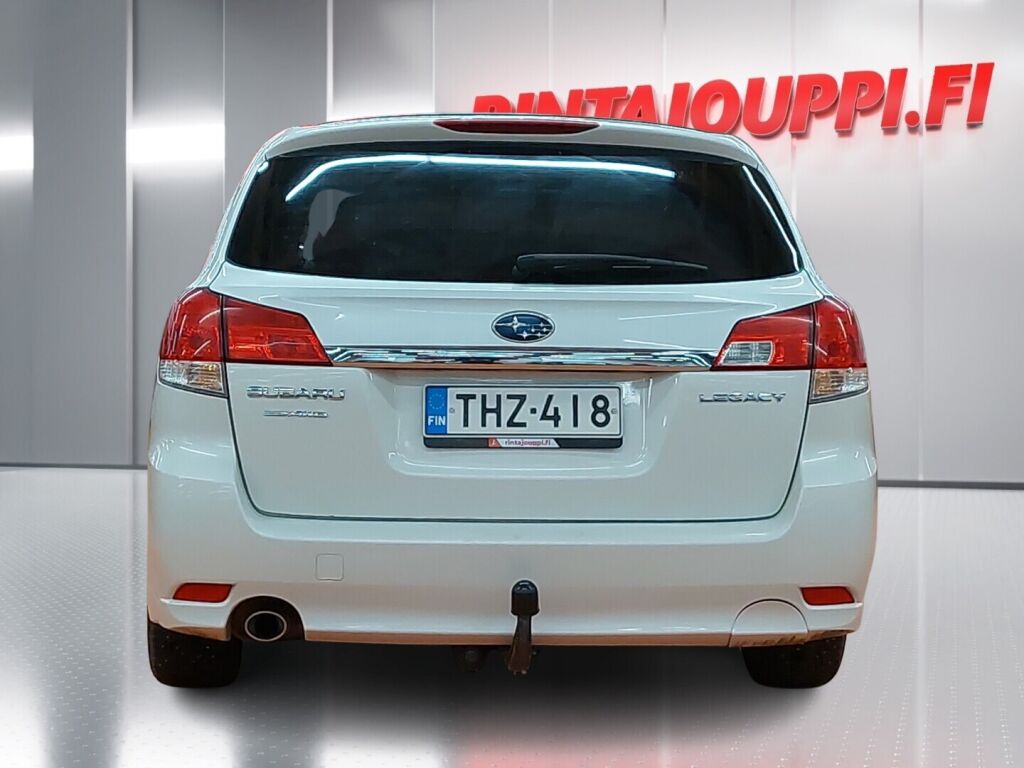 Subaru Legacy 2010 Valkoinen