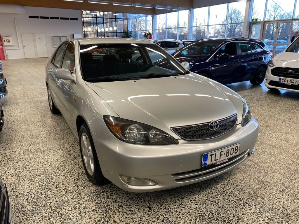 Toyota Camry 2002 Harmaa