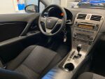 Toyota Avensis 2011 Musta