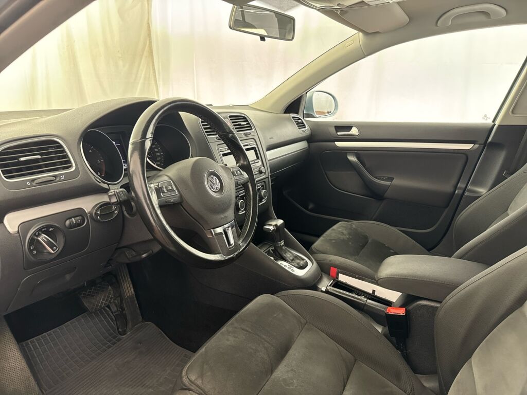 Volkswagen Golf 2010 Sininen