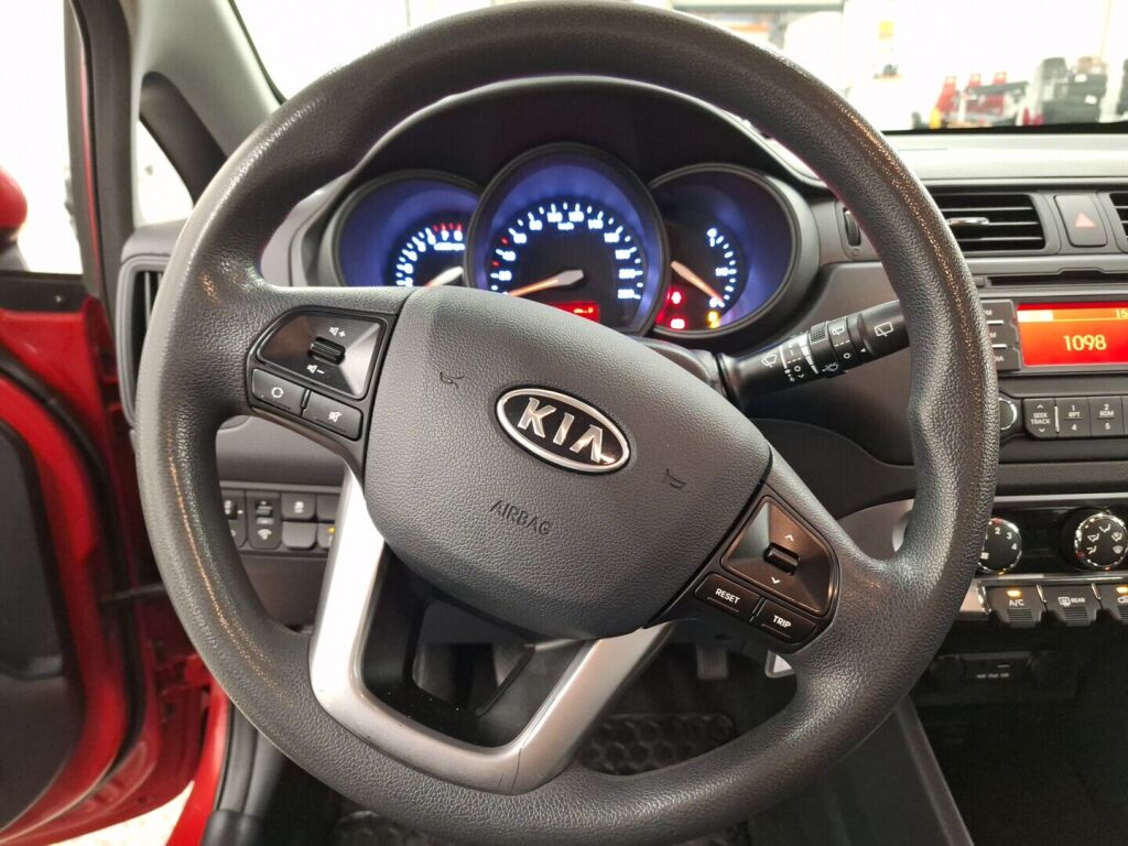 Kia Rio 2012 Punainen