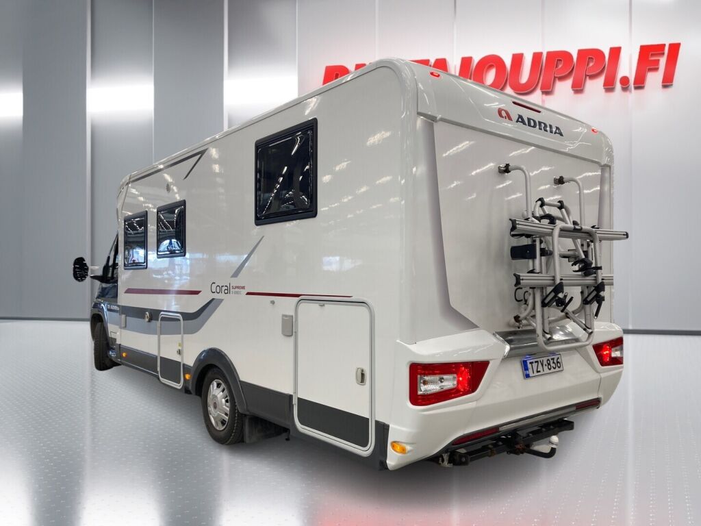 Adria Coral Supreme 690 SC 2015 Valkoinen