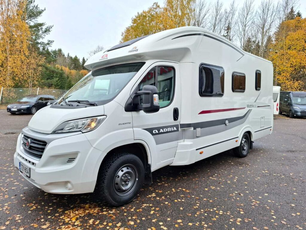 Adria Matrix Axess 650 SF 2015 Valkoinen