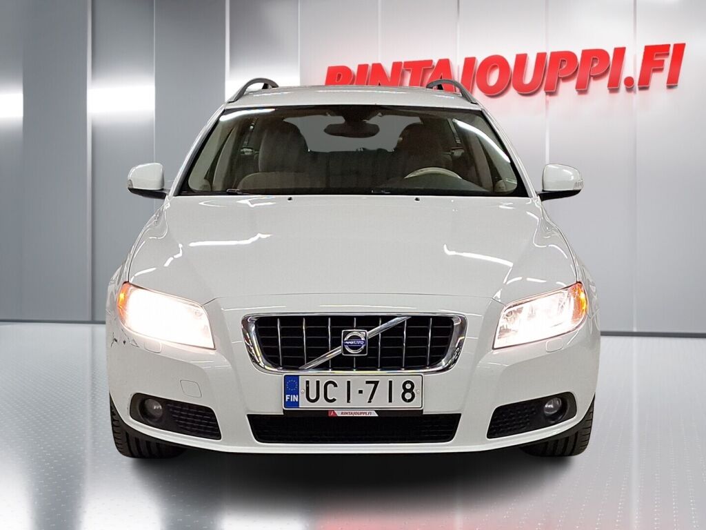 Volvo V70 2009 Valkoinen