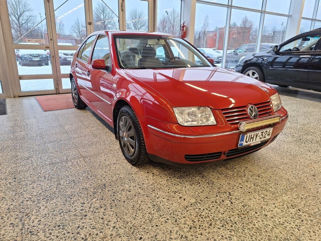 Volkswagen Bora 2005 Punainen